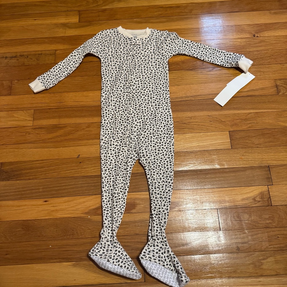 carters girls leopard print new with tags footie pajamas